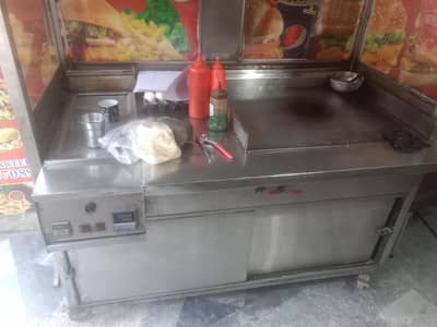 pizza oven/burger counter with fryer