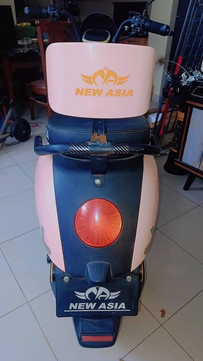 Yaari New Asia Scooty