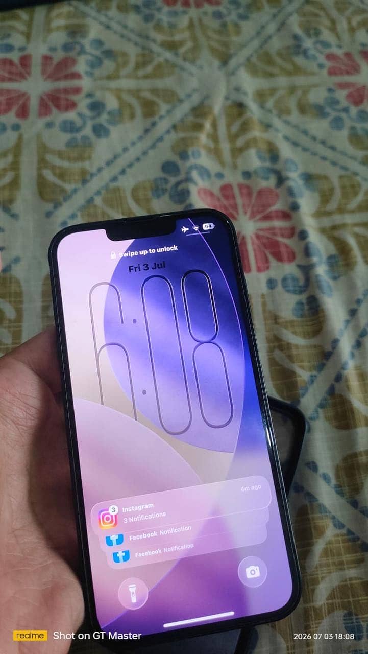 Apple iPhone 13 3