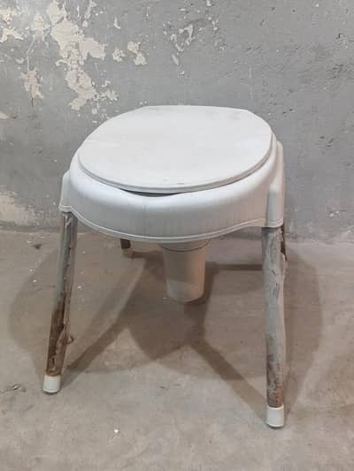Comod toilet for sale