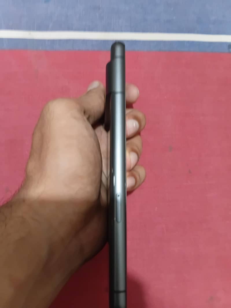 Google Pixel 7 4