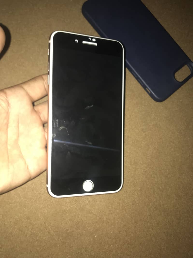 iPhone 8 Plus 2