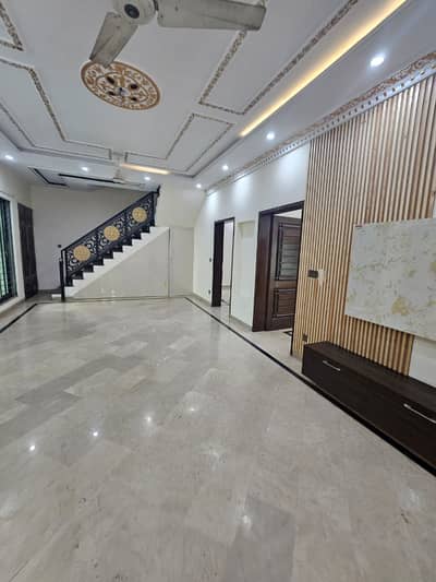 10 Marla brand new house available for rent