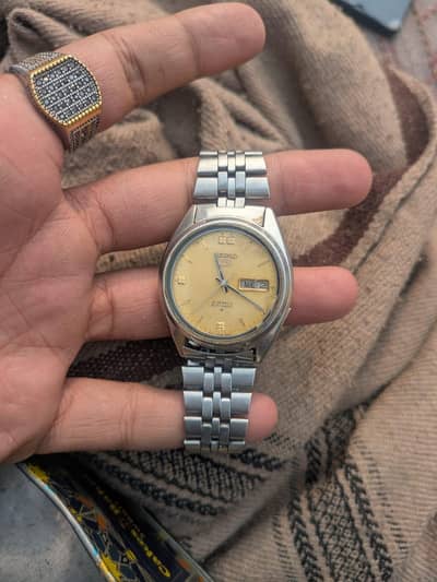 VINTAGE SEIKO 5 GENUINE AUTOMATIC WATCH OLD IS GOLD
