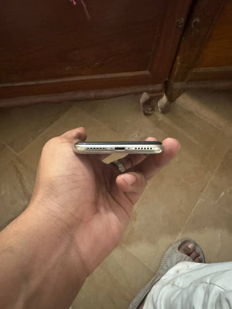 Apple iPhone X 0