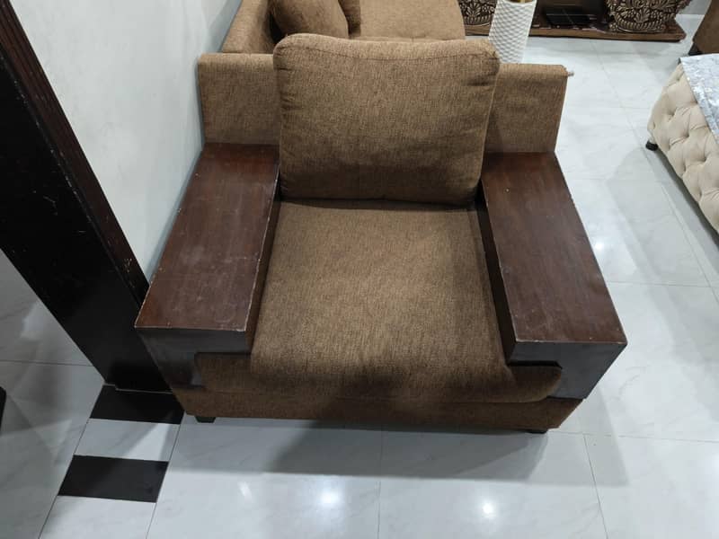 Sofa Set with Table 1