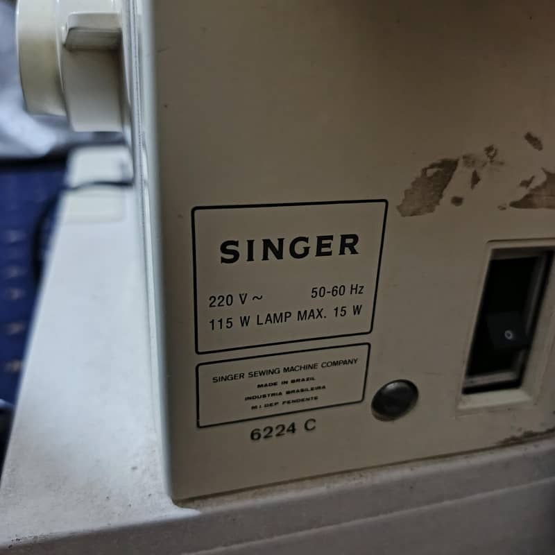 singer sewing machine 4