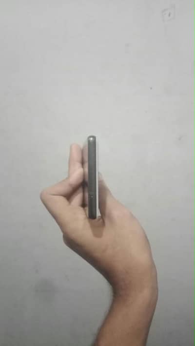 PHONE FOR SELL