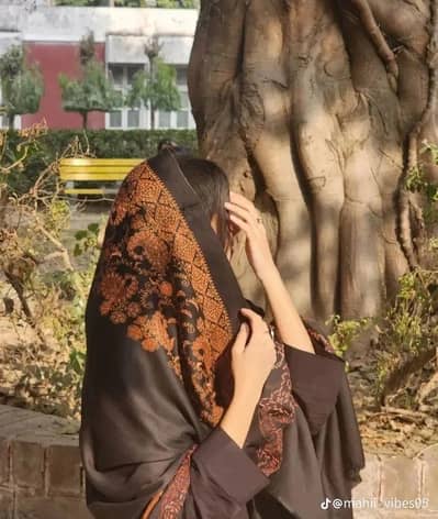 interested girl contact me Whatsapp 03098352522