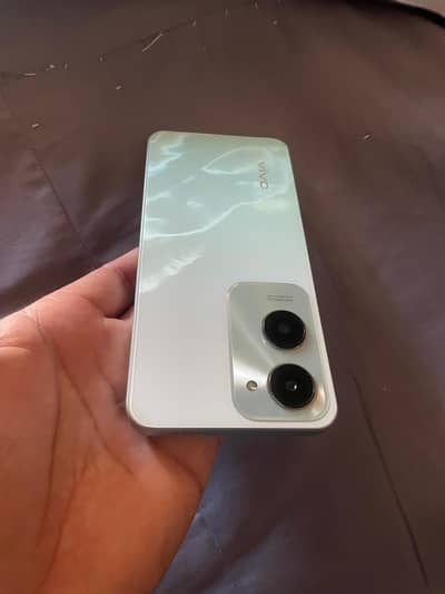 Vivo Y18