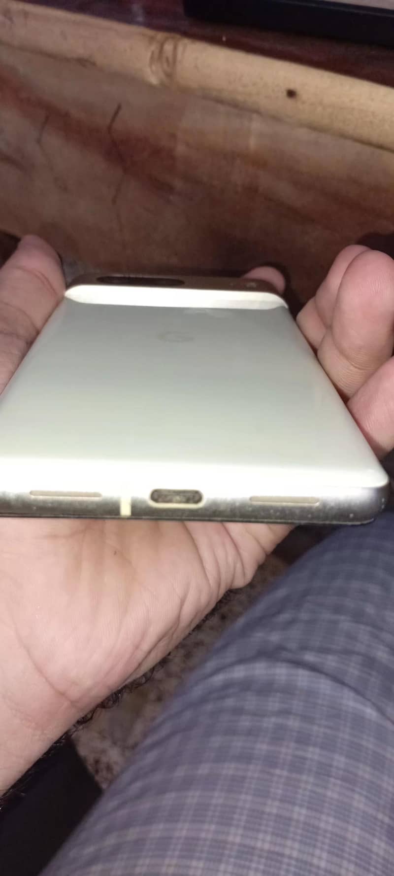 Google Pixel 7 6