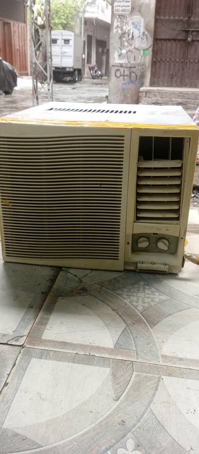 window ac genuine condition all okay