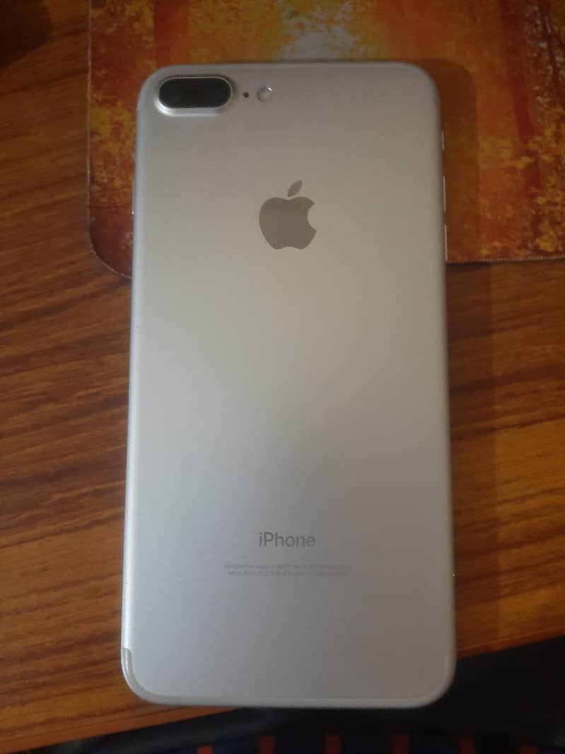 Apple iPhone 7 Plus 0