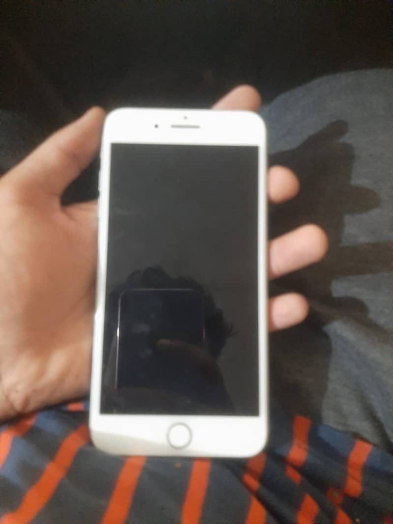 Apple iPhone 7 Plus 2