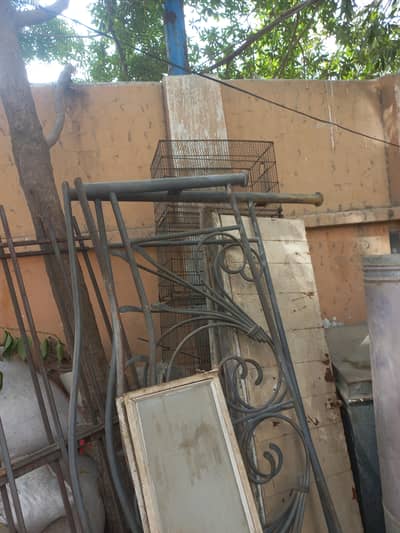 Iron bed