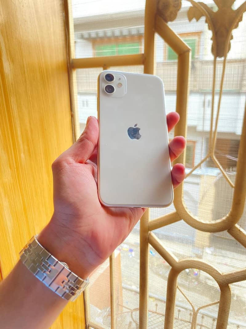 Apple iPhone 11 5