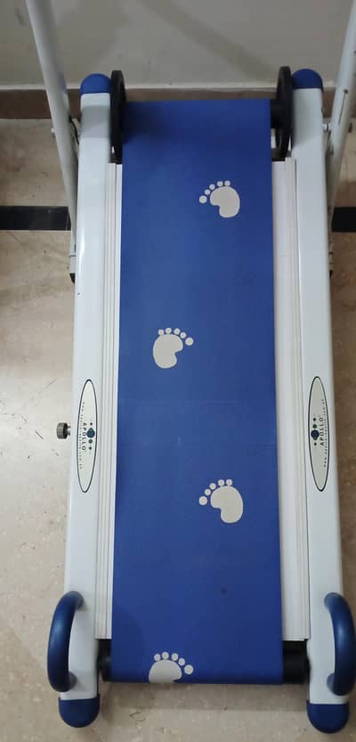 Manual treadmill Apollo company