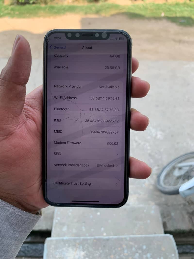 Apple iPhone X 4