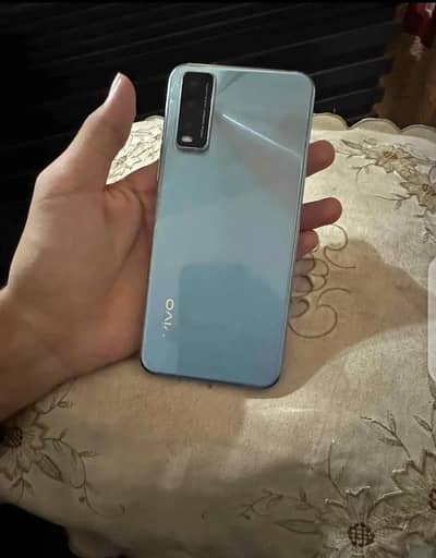 Vivo Y20 All ok hai 4/64 condition pics ma hai 03157771357
