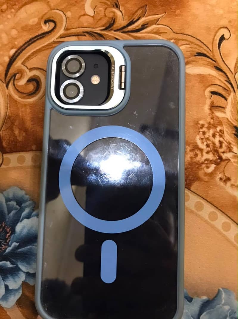 Apple iPhone 12 4