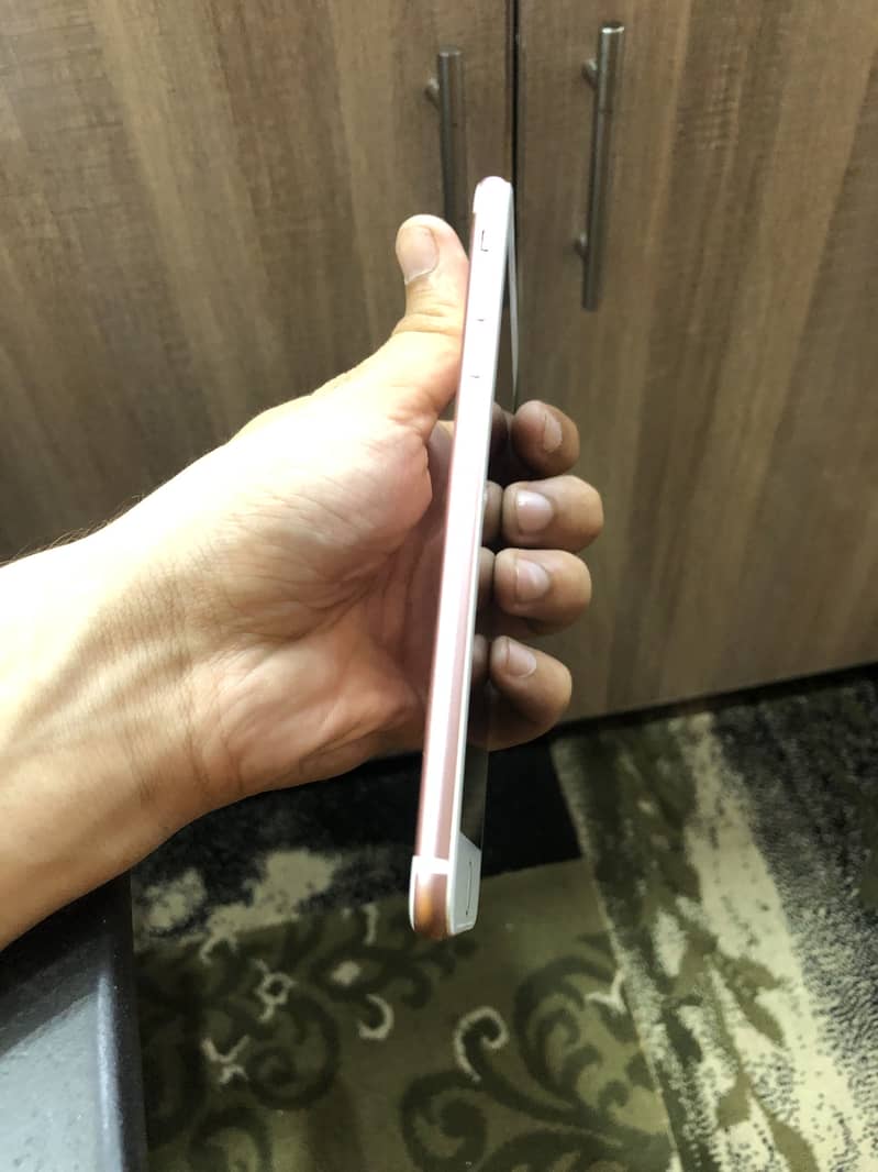 Apple iPhone 7 Plus 3