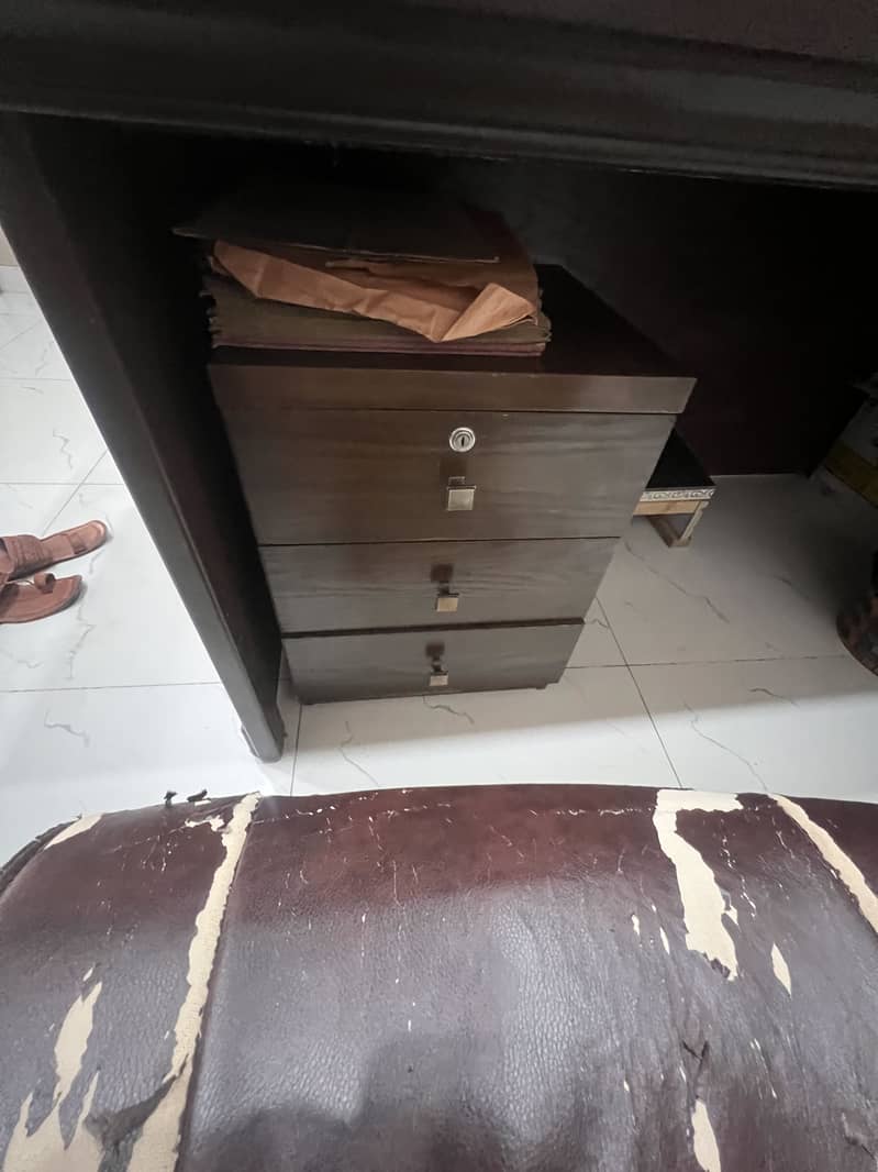 Office table 2
