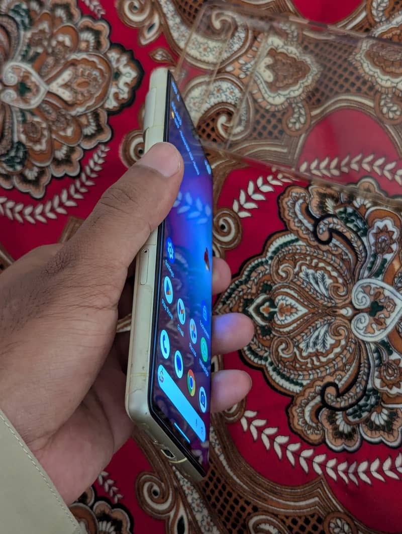 Google Pixel 7 2