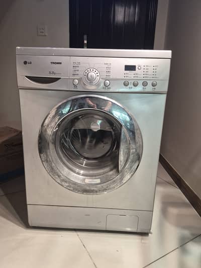 LG Fully Automatic 5.2kg (Very good condition)