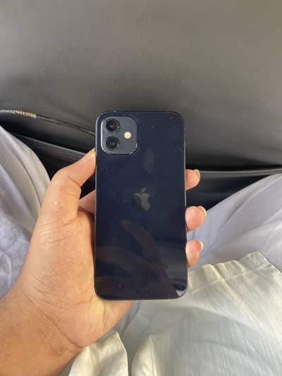 Apple iPhone 12