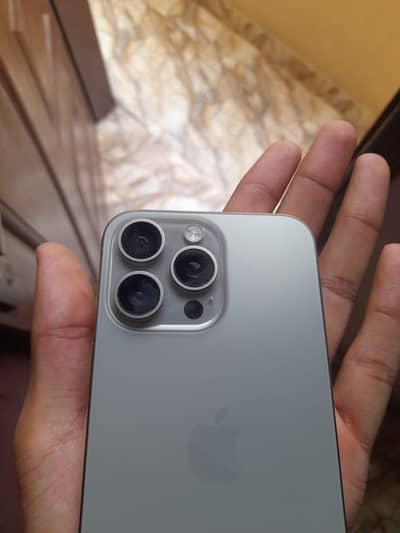 IPHONE 15 PRO MAX with BOX / NON-PTA 10/10