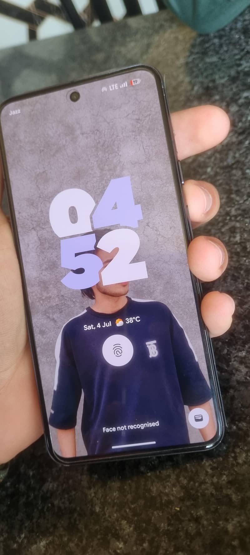 Google Pixel 8 5