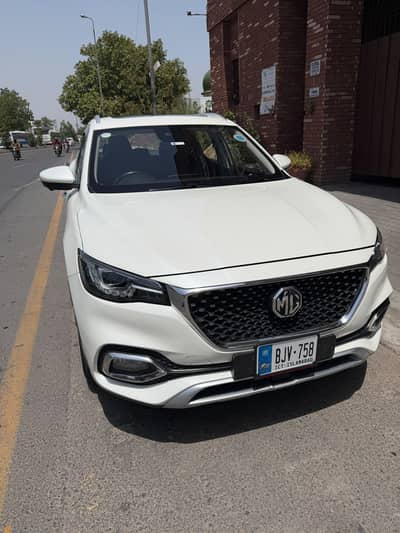 MG HS 2021
