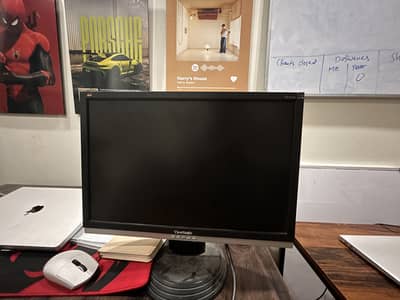 19 inch LCD for Sale
