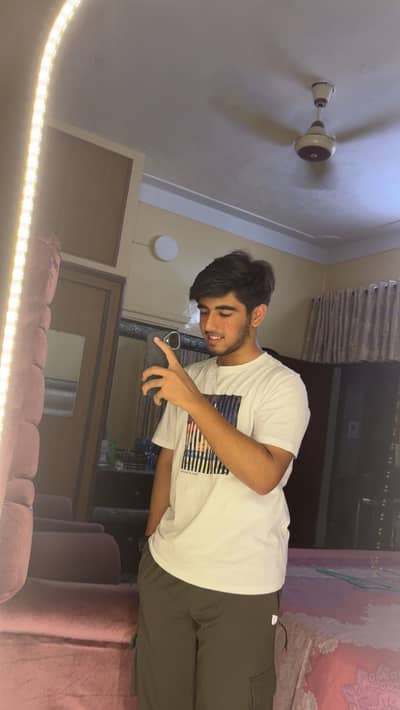 Komeal Siddiqui 