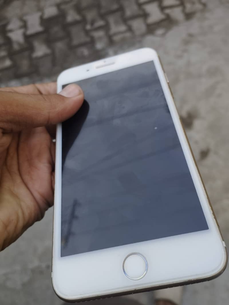 Apple iPhone 7 Plus 2