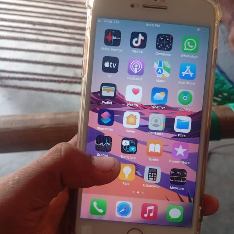 Apple iPhone 7 Plus 4
