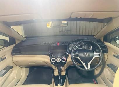 Honda City Aspire 18 M.  ful option
