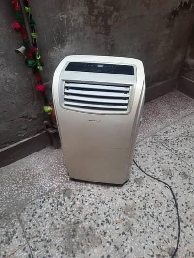 Super General Portable ac 0.75 ton