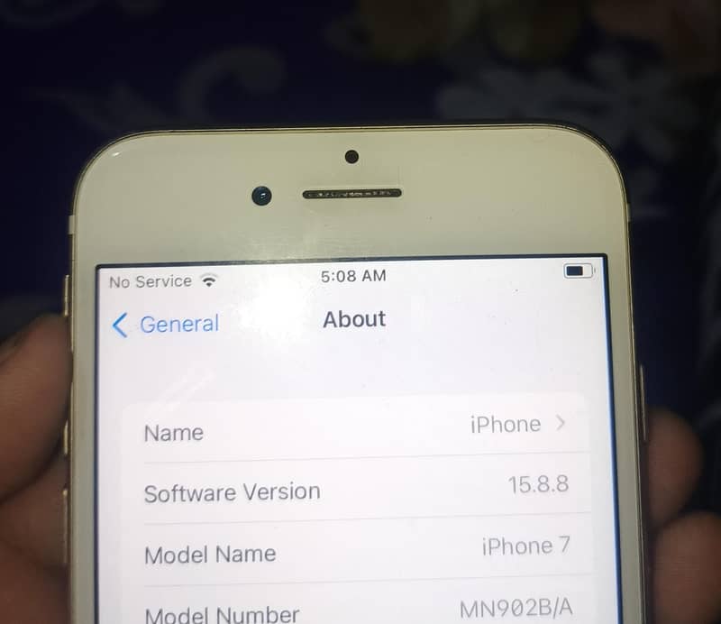 Apple iPhone 7 0