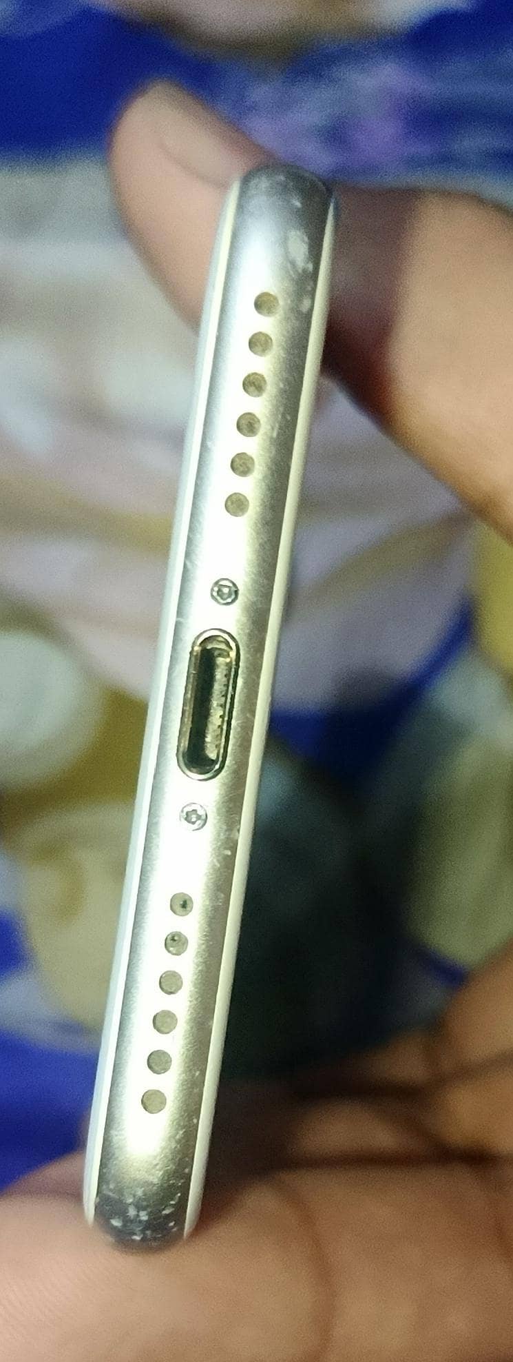 Apple iPhone 7 2
