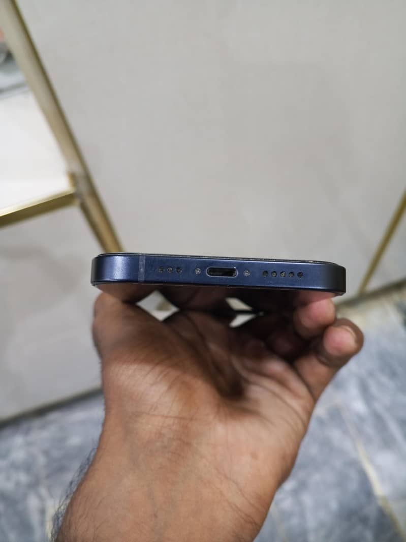Apple iPhone 12 2