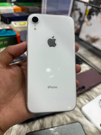 Apple iPhone XR