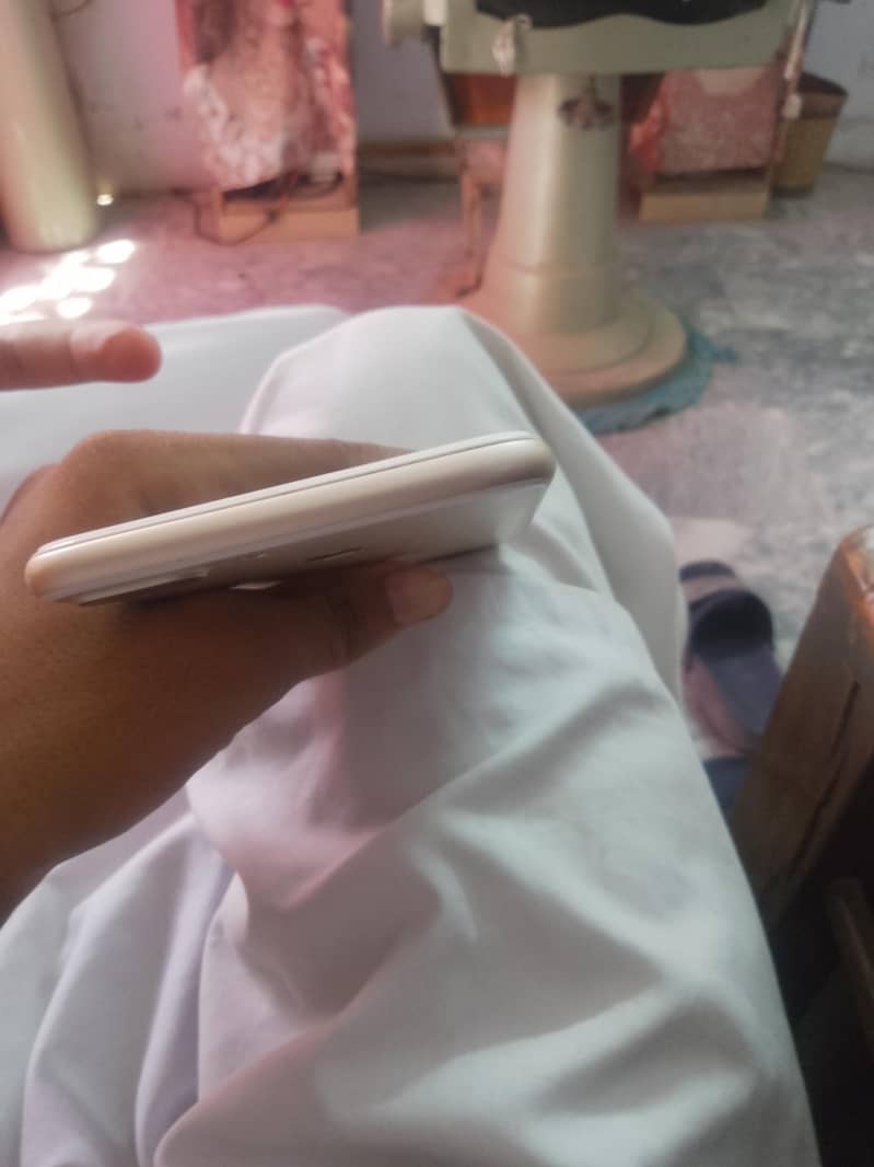 Apple iPhone 7 Plus 4