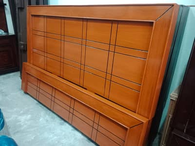 Bed/Double bed/single bed/king size bed/wooden bed/polish bed