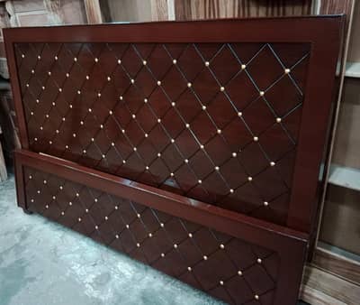 Bed/Double bed/single bed/king size bed/wooden bed/polish bed