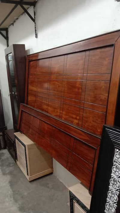 Bed/Double bed/single bed/king size bed/wooden bed/polish bed