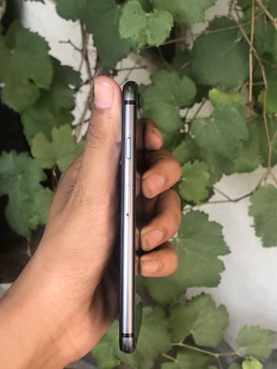 Apple iPhone 8