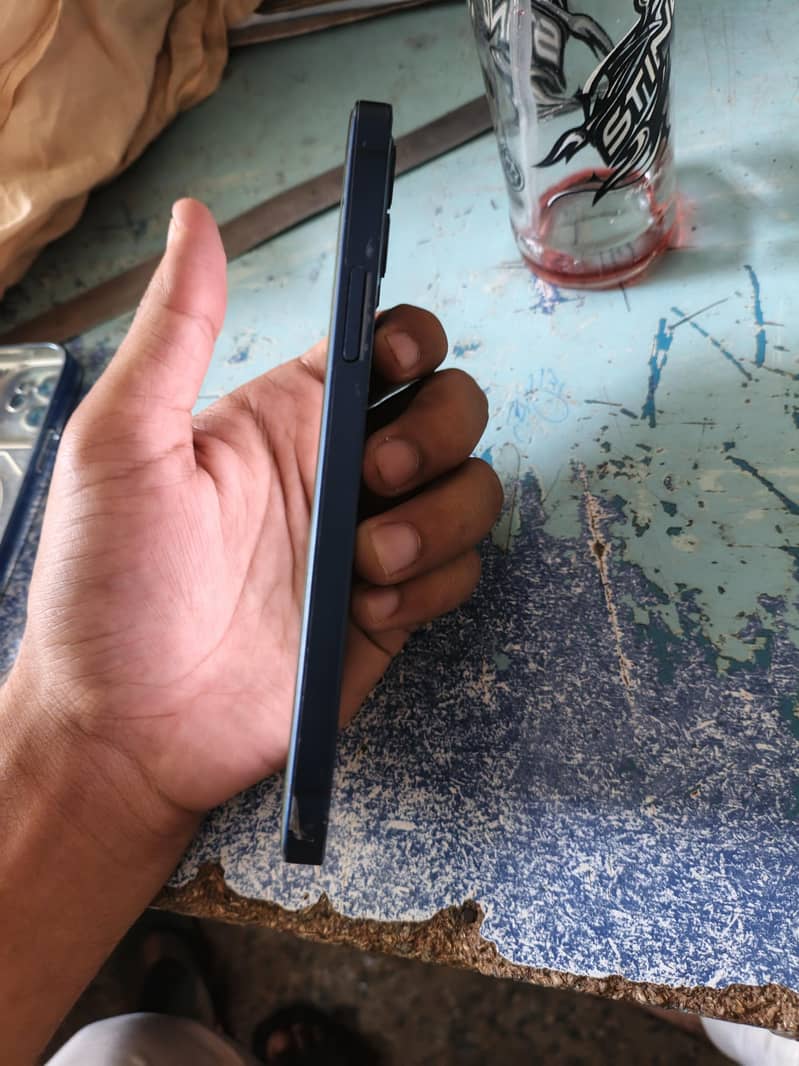 Apple iPhone 12 5