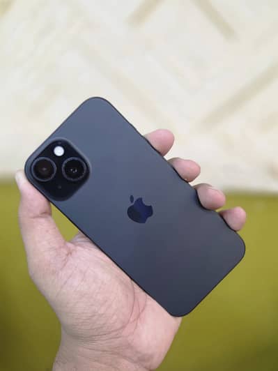 Apple iPhone 15 128GB PTA Approved | 98% Battery Health | 10/10 Condi