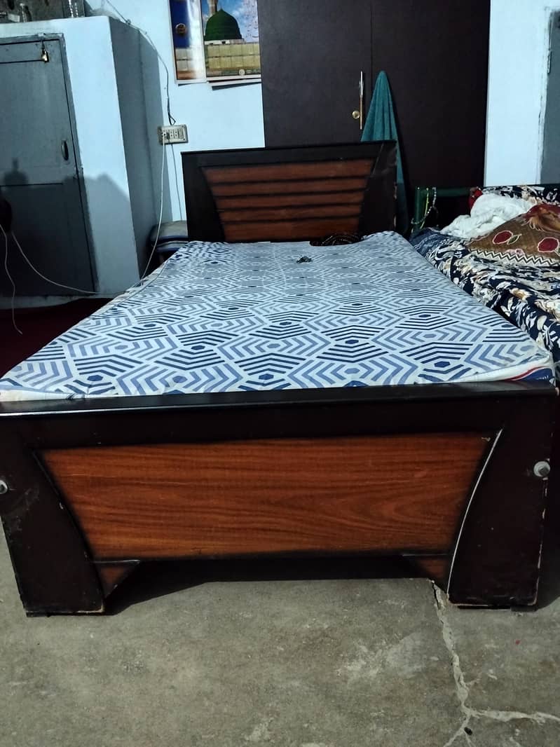 single bed good condition 1